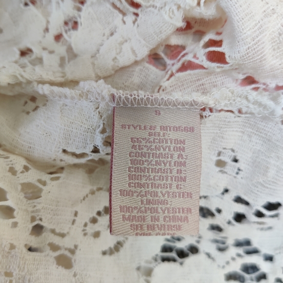Champagne and Strawberry Lace Top - Small - Picture 8 of 11